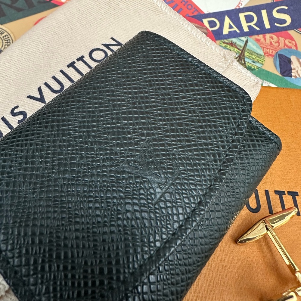 Louis Vuitton Leather Cufflinks Holder, box & dust cloth - Picture 2 of 6